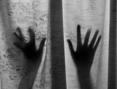 Βιασμός Δάφνη: Συγκλονίζει η κατάθεση της φοιτήτριας - «Μου έβαλε αναισθητικό και με έσυρε στο δωμάτιο»